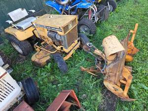 lot 37 image: Allis-Chalmers B-210 Lawn Tractor - For Parts or Repair Only - Item is Off Site in SVEA See Desc