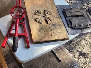 lot 72 image: Clutch Tools