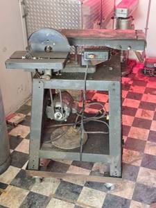 lot 86 image: Sears Craftsman Benchtop Sander Model 113.22521 - Used