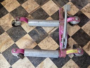 lot 92 image: GoJak 600 Model Vehicle Caster System - Used