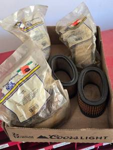 lot 109 image: Group of 5 Air Filters for Briggs & Stratton Engines