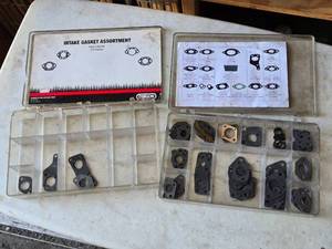 lot 137 image: Assortment of Small Engine Intake Gasket Set - Various Sizes and Shapes