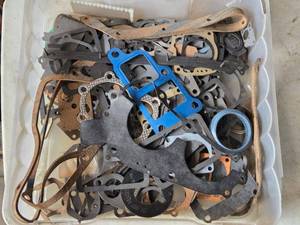 lot 171 image: Assortment of Engine Gaskets and Seals - Various Types