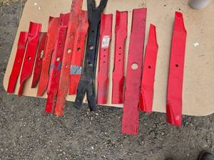 lot 184 image: Group of 13 Snapper and Oregon Mower Blades - Various Sizes