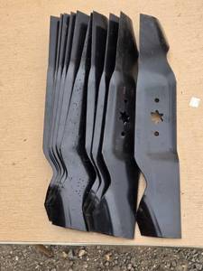 lot 203 image: Lot of 10 Lawn Mower Blades - 742-544