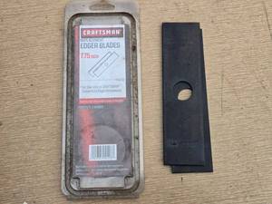 lot 206 image: 2 Sets of 2 Craftsman Replacement Edger Blades - 7.75 Inch