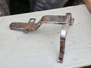lot 272 image: ATV Hitch