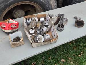 lot 276 image: Assortment of Used Engine Parts - Pistons, Connecting Rods, and More