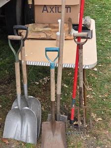 lot 279 image: Group of 6 Used Garden Tools - Shovels, Rake, and Spade