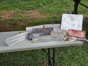 lot 282 image: Drywall Mudding, Grout Tools