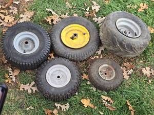 lot 297 image: Set of 5 Used Small Engine Tires with Rims - Various Sizes