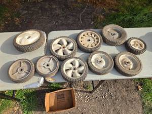 lot 307 image: Group of 10 Used Lawn Mower Wheels - Assorted Sizes
