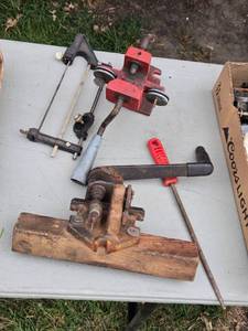 lot 363 image: Collection of Chainsaw Sharpening Tools