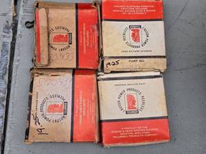 lot 431 image: Group of 4 New Recoil Springs - Peerless Products Part #590433