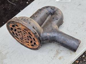 lot 486 image: Used Tyler 712 Cast Iron Flange Fitting - Industrial Pipe Part