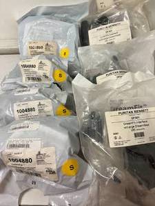 lot 22 image: Lot Of 4 NEW&nbspRespironics&nbspComfortFull Face Mask and Headgear, Size Small #1004880 & Lot of 4 NEW Puritan Bennett DreamFit Interface - Mix of Large and Shallow DreamSeals