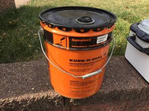 lot 127 image: 12 Can Kure-N-Seal 25 Concrete Repair