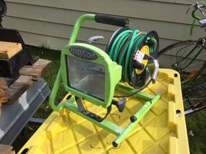 lot 133 image: Shoplight with Hose Reel