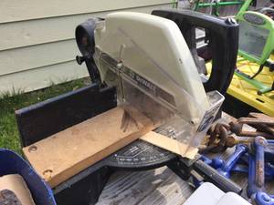 lot 134 image: Dewalt 7715 Power Miter Saw - Works