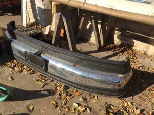 lot 210 image: 1994 Ford F-150 Front Bumper