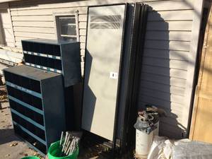 lot 196 image: 6 Commercial Cabinet Doors