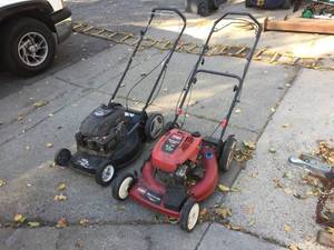 lot 231 image: 2 Lawnmower Projects