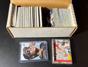 lot 45 image: 1994 Pinnacle Baseball Series 2 Complete Set