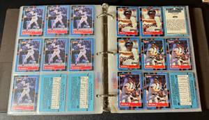 lot 23A image: 600 Card Baseball Binder, Late 80s Stars  Rookies - Puckett, McGwire, Mattingly, Gooden, Canseco, Clark, Bo Jackson, Boggs, Clemens, Bonds and More