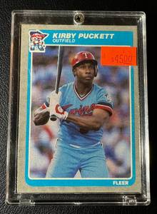 lot 5A image: Kirby Puckett RC 1985 Fleer #286 Rookie Vintage Minnesota Twins Baseball Card