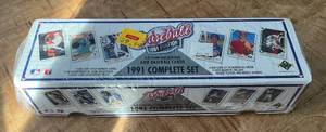 lot 35D image: 1991 Upper Deck Complete Factory Sealed Set - Baseball Cards