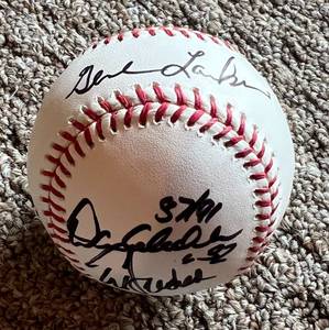 lot 26C image: Minnesota Twins World Series Players Signed Baseball - Tim Laudner, Dan Gladden, Scott Leus, Gene Larkin
