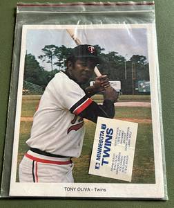 1970s Minnesota Twins Team Issues Baseball Photos - Oliva, Carew, Killebrew, Blyleven and More