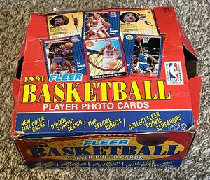 lot 67 image: 1991 Fleer Basketball Card Box (Opened)