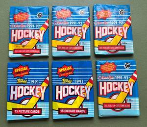 lot 69 image: 1991-1992 Hockey (4) O-Pee-Chee and (2) Topps Packs - Hockey Cards