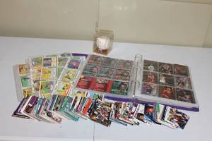 lot 6 image: Collection of Sports Trading Cards and Signed Baseball - Vintage & Autographed Items