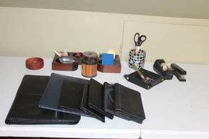lot 14 image: Selection of 5 Leather and Fabric Organizers and Accessories