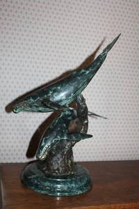 lot A-59 image: Bronze Sculpture of Three Whales - Unique Decorative Piece