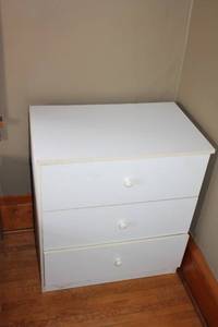 lot A-66 image: White Three-Drawer Chest of Drawers