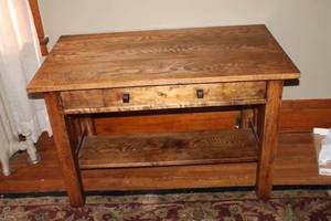 lot 118 image: Vintage Oak Console Table with Shelf and Drawer - Rustic Charm