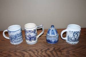 lot 125 image: Collection of 4 Vintage Mugs and Sugar Bowl - Delft Blue & Kera Denmark
