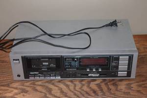 lot 140 image: UltraX Stereo Cassette Deck with One Touch Recording System