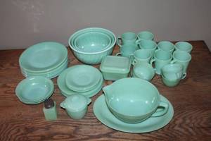 lot 161 image: Collection of Vintage Green Depression Glass Dinnerware - 37 Pieces