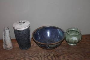 lot 167 image: Group of 4 Unique Pottery Vases and Bowl - Handcrafted Art