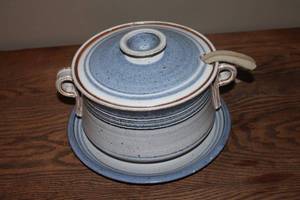 lot 170 image: Vintage Pottery Soup Tureen with Ladle - Stoneware