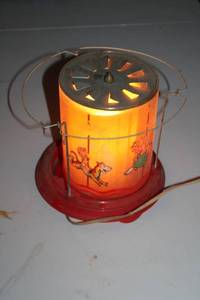 lot 171 image: Vintage Carousel Lamp - Red Base with Colorful Animal Characters