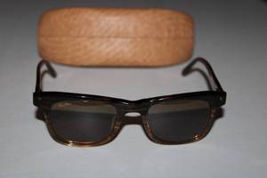 lot 173 image: Maui Jim Vintage Sunglasses with Case