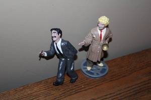 lot 179 image: Pair of Vintage Comedy Figurines - Groucho Marx & Ed Sullivan