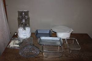 lot 183 image: Variety of Kitchen Essentials - Cuisinart Food Processor, Glass Bakeware, and More