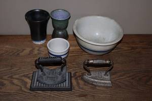 lot 193 image: Assortment of Vintage Kitchen and Cooking Items - Includes Iron and Bowls