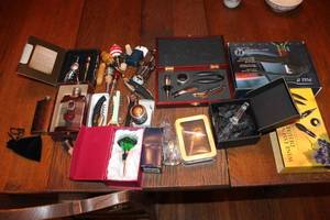lot 199 image: Assorted Wine Accessories Set - Corkscrews, Wine Stoppers, and Flask